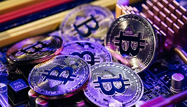 CARF Krypto-Meldepflicht – Bitcoin-Transaktionen auf ausländischen Börsen werden ab 2027 an das Finanzamt gemeldet